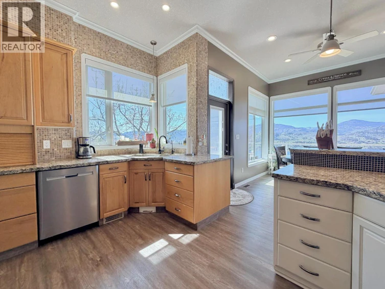 304 One Quail Place, Okanagan Falls, BC, V0H 1R0 - 16