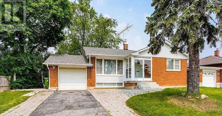 BSMT-48 Farmcrest Drive, Toronto, ON, M1T 1B9