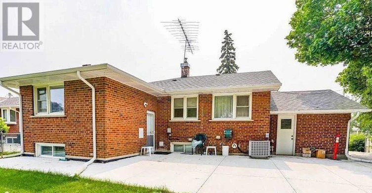 BSMT-48 Farmcrest Drive, Toronto, ON, M1T 1B9 - 16