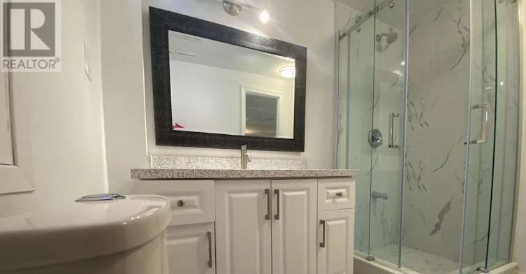 8 Kerwood (Lower Place, Brampton, ON, L6Z 1Y1 - 12