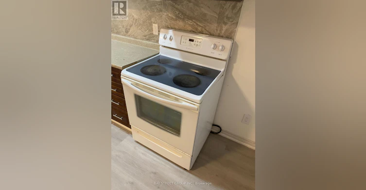 8 Kerwood (Lower Place, Brampton, ON, L6Z 1Y1 - 14