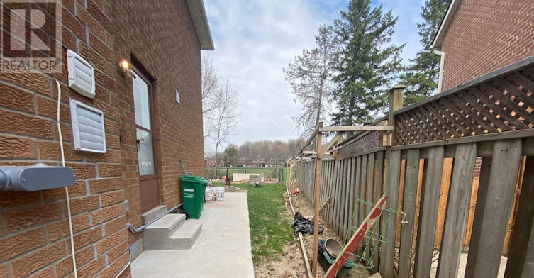 8 Kerwood (Lower Place, Brampton, ON, L6Z 1Y1 - 18