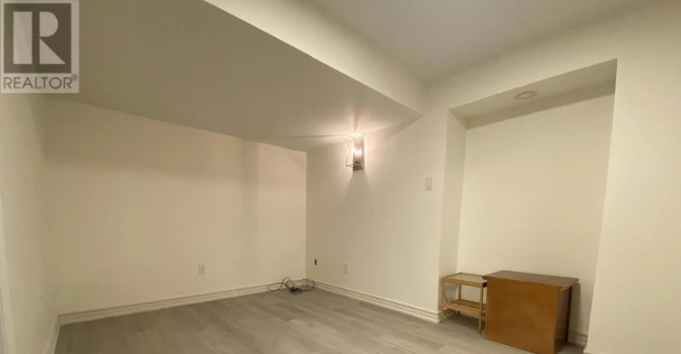8 Kerwood (Lower Place, Brampton, ON, L6Z 1Y1 - 7