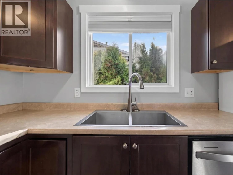 1453 NE Okanagan Avenue, Salmon Arm, BC, V1E 1N5 - 24