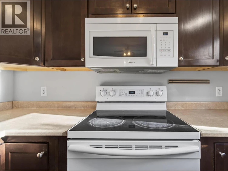 1453 NE Okanagan Avenue, Salmon Arm, BC, V1E 1N5 - 25