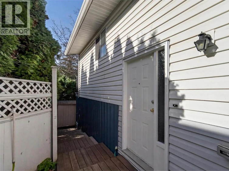 1453 NE Okanagan Avenue, Salmon Arm, BC, V1E 1N5 - 64
