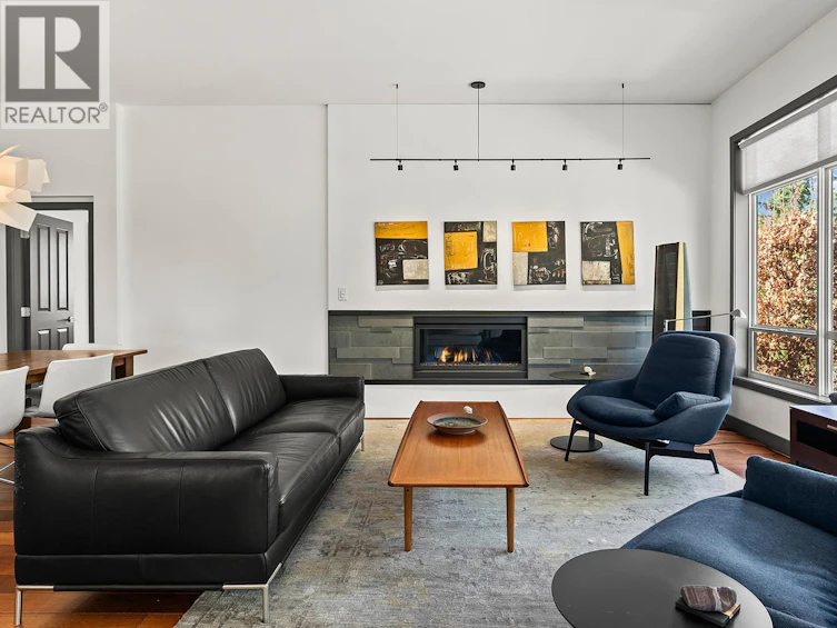 4150 S Gallaghers Forest, Kelowna, BC, V1W 5E4 - 8