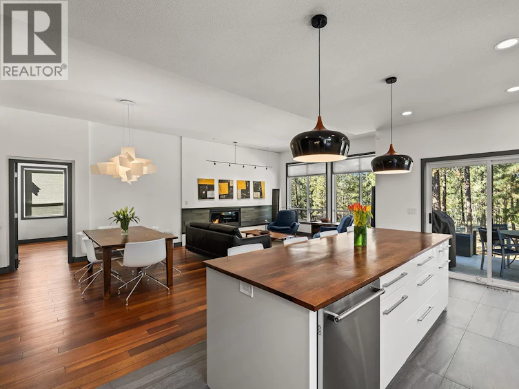4150 S Gallaghers Forest, Kelowna, BC, V1W 5E4 - 15