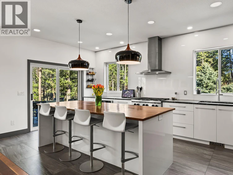 4150 S Gallaghers Forest, Kelowna, BC, V1W 5E4 - 13