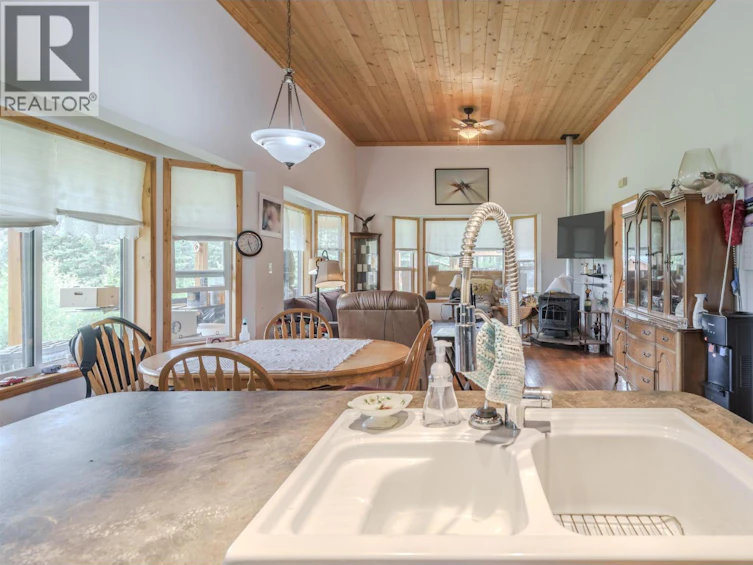 7478 Burgess Road, Deka Lake, BC, V0K 1X3 - 16