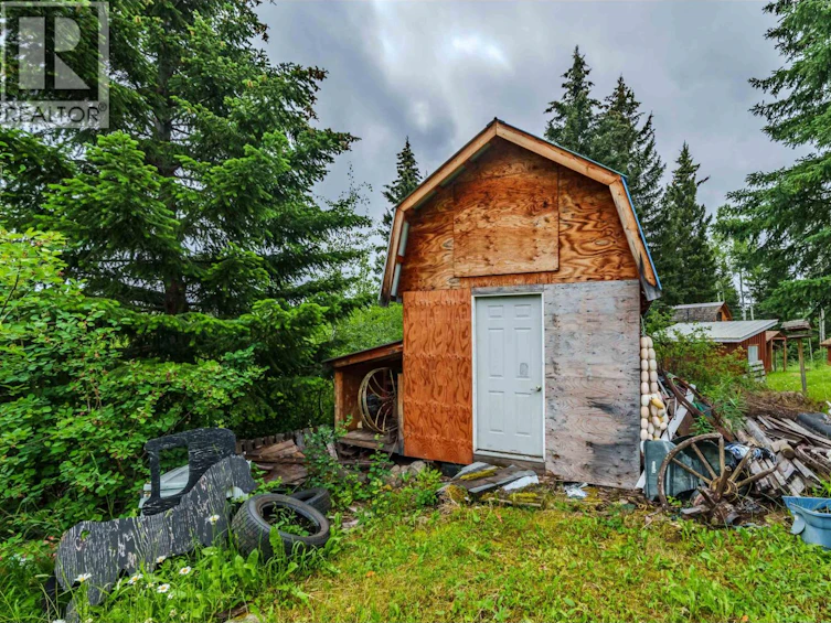7478 Burgess Road, Deka Lake, BC, V0K 1X3 - 33