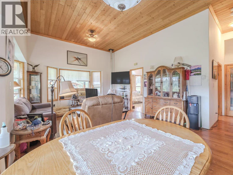 7478 Burgess Road, Deka Lake, BC, V0K 1X3 - 10