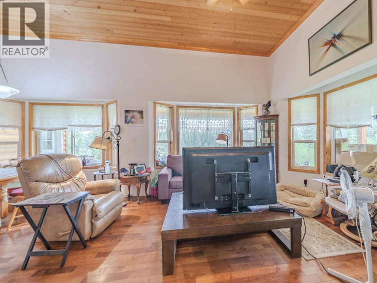 7478 Burgess Road, Deka Lake, BC, V0K 1X3 - 7
