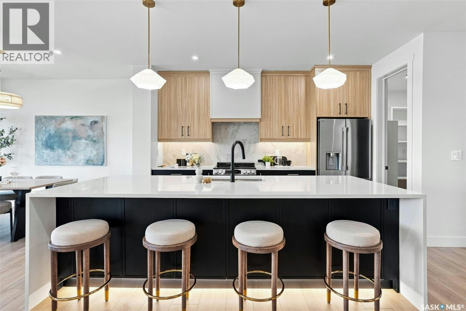 106 Cockcroft Manor, Saskatoon, SK, S7V 1Y5