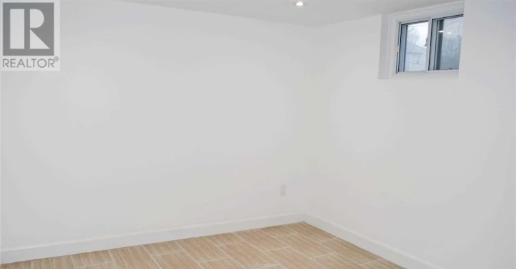 BSMT-42 St Dunstan Drive, Toronto, ON, M1L 2V5 - 10