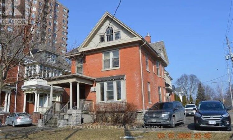 334 Queens Avenue