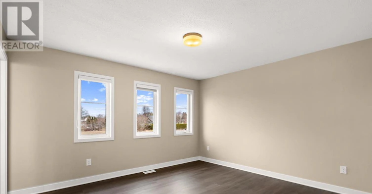 2012 Postilion Street, Ottawa, ON, K0A 2Z0 - 9