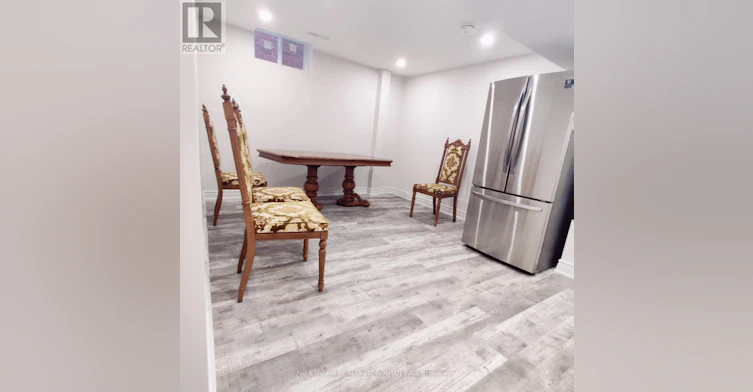217 Badessa Circle, Vaughan, ON, L4J 6C9 - 2