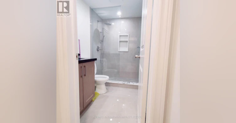 217 Badessa Circle, Vaughan, ON, L4J 6C9 - 6