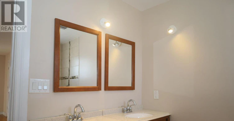 2194 Niagara Drive S, Ottawa, ON, K1H 6L2 - 24