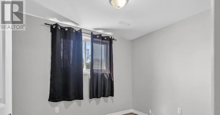 LOWER-34 Preston Place, Welland, ON, L3C 3K3 - 7