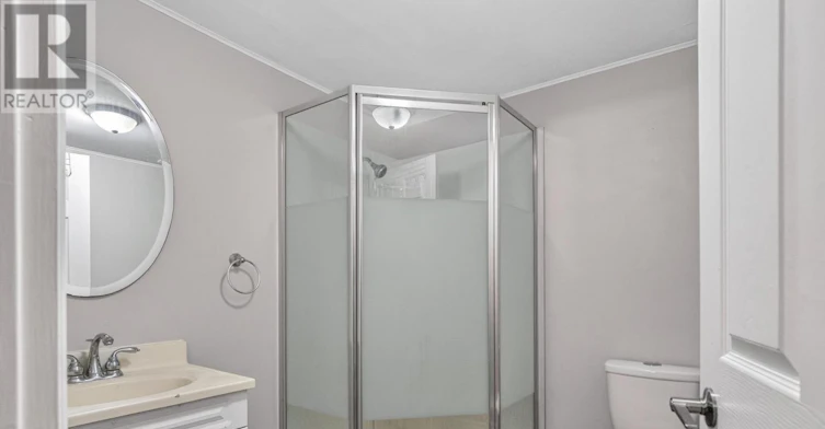 LOWER-34 Preston Place, Welland, ON, L3C 3K3 - 17