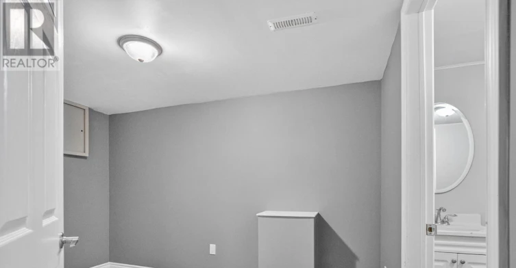 LOWER-34 Preston Place, Welland, ON, L3C 3K3 - 15