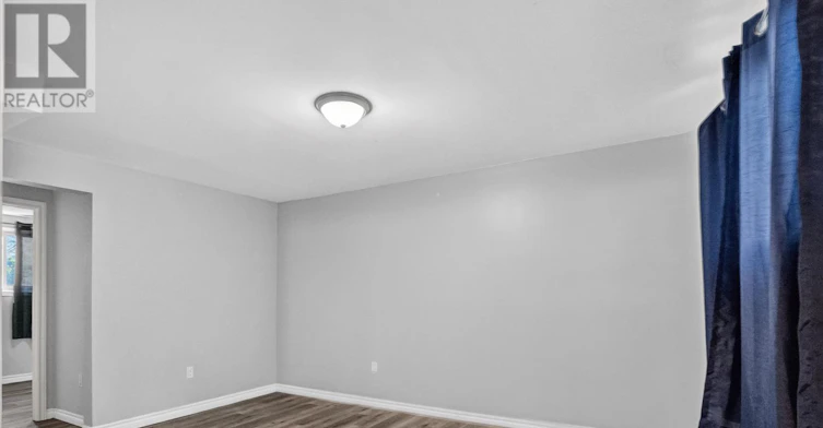 LOWER-34 Preston Place, Welland, ON, L3C 3K3 - 4