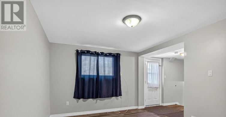 LOWER-34 Preston Place, Welland, ON, L3C 3K3 - 6
