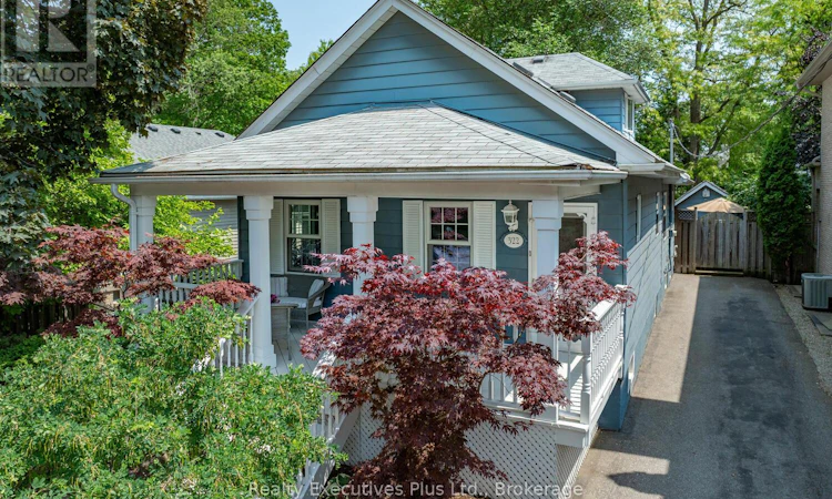 322 Pine Avenue