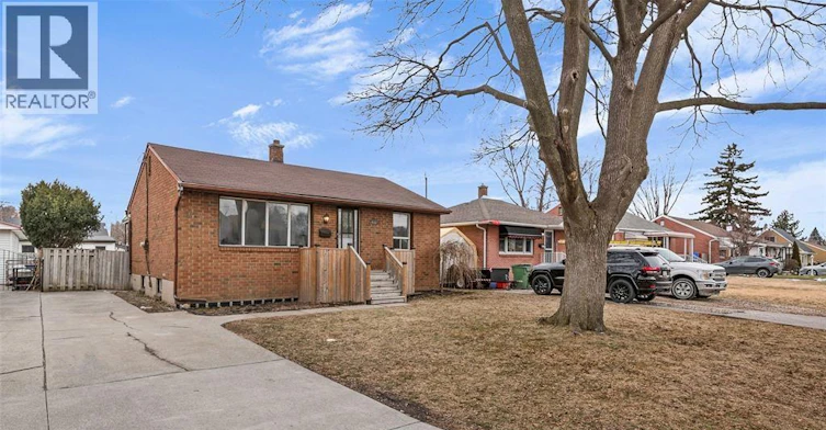 1217 Harrison, Windsor, ON, N9C 3J4 - 3