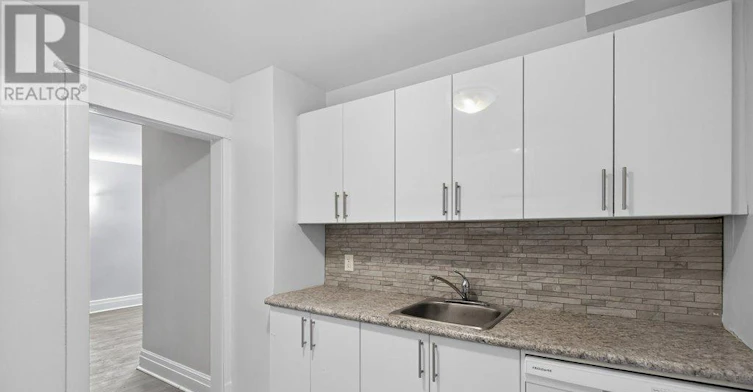 4-109 Balsam Avenue S, Hamilton, ON, L8M 3B2 - 16
