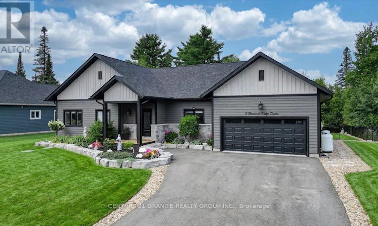 9 Bancroft Ridge Drive