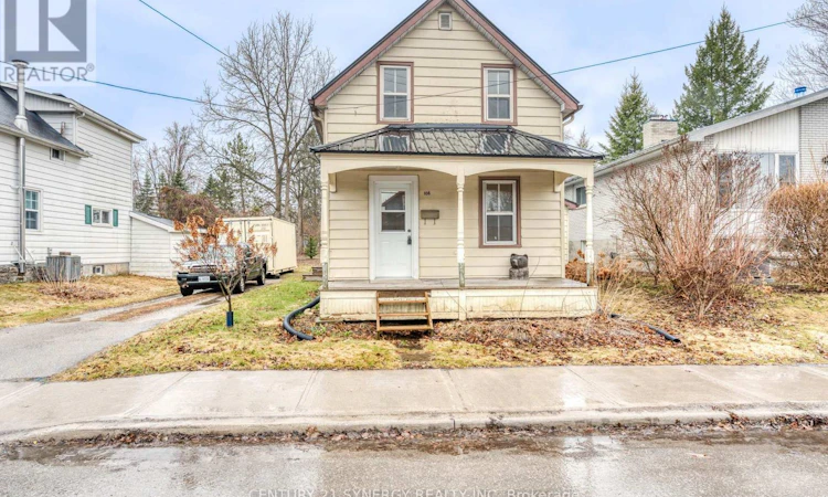 108 Beckwith Street E
