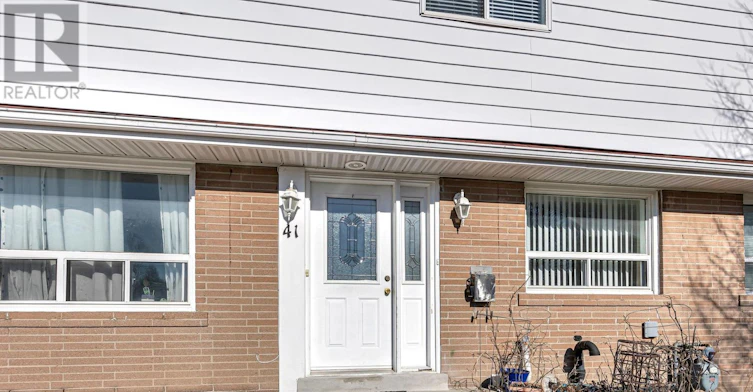 MAIN-41 Tormore Drive, Richmond Hill, ON, L4C 3N3 - 3