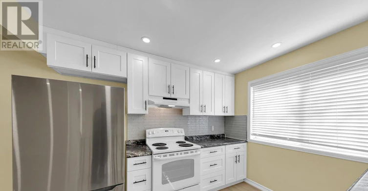 MAIN-41 Tormore Drive, Richmond Hill, ON, L4C 3N3 - 12