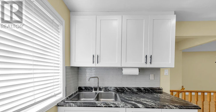 MAIN-41 Tormore Drive, Richmond Hill, ON, L4C 3N3 - 13