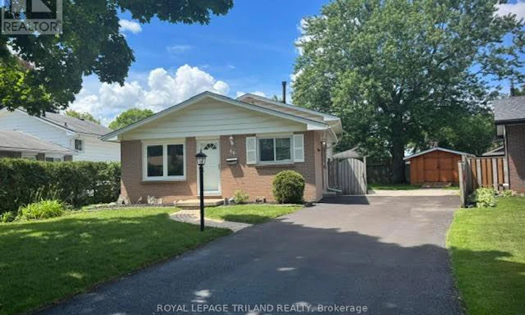 66 Garland Crescent