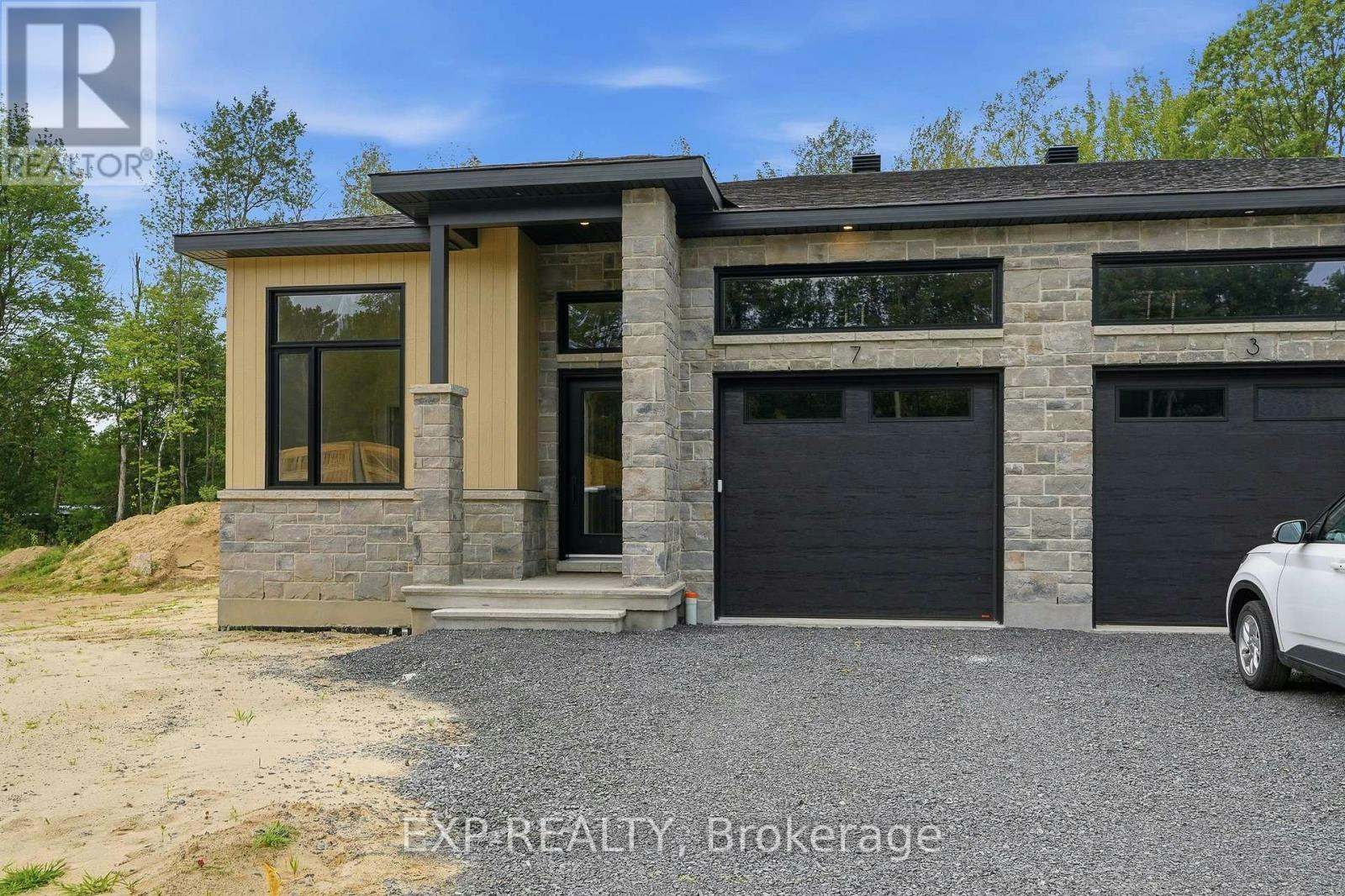 71 Hughes Circle, Casselman, ON, K0A 1M0