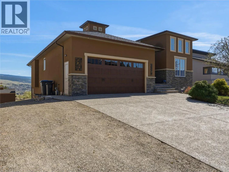2579 Sylvia Road, Lake Country, BC, V4V 2R8 - 2
