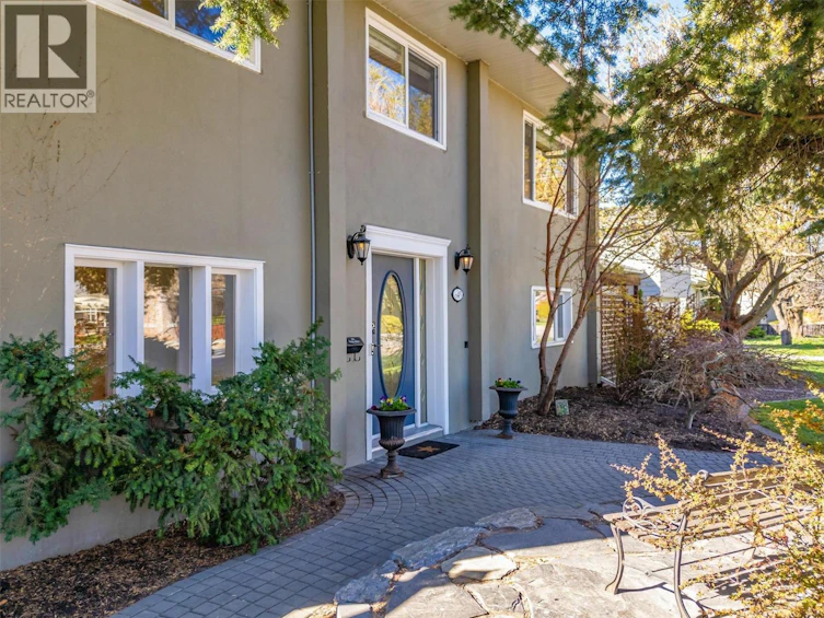 645 Francis Avenue, Kelowna, BC, V1Y 5G4 - 8