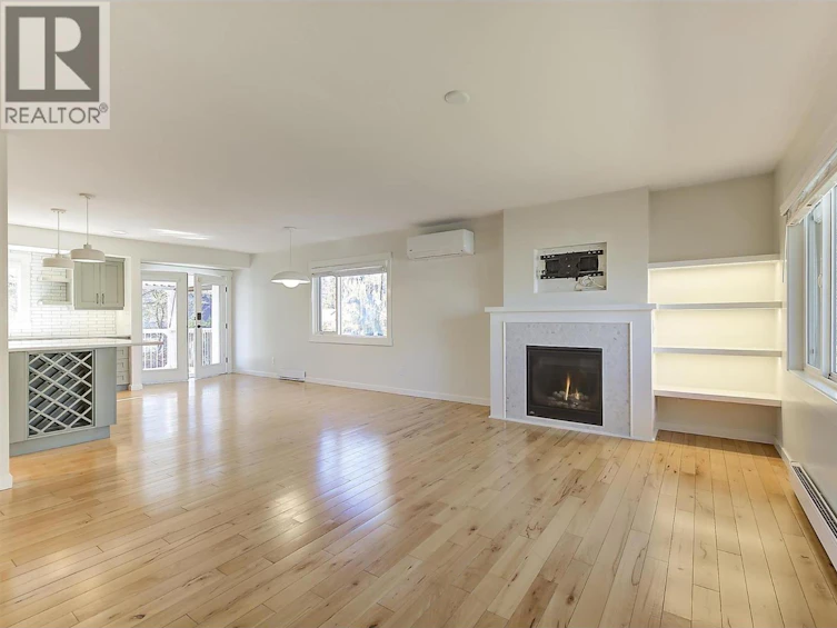 645 Francis Avenue, Kelowna, BC, V1Y 5G4 - 26
