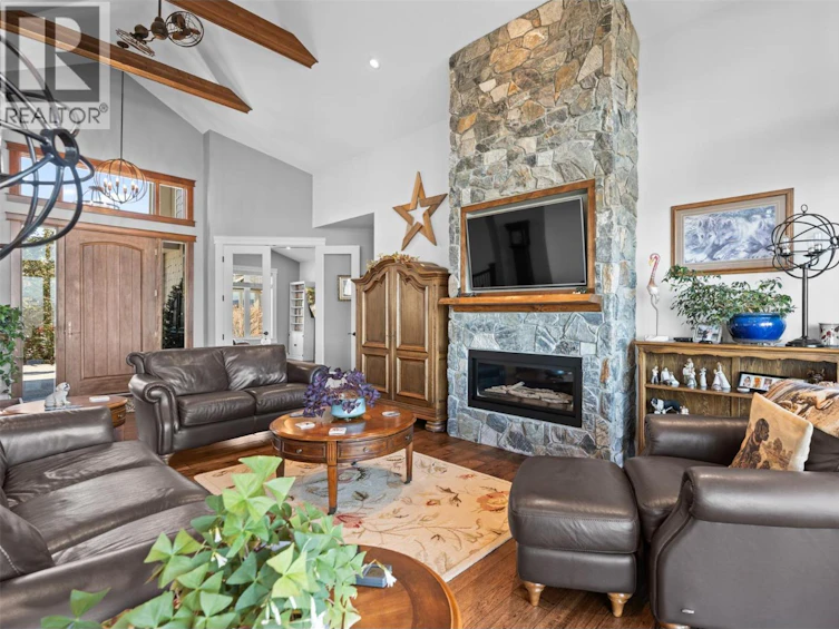 1548 Phoenix Drive, Vernon, BC, V1B 4B3 - 10