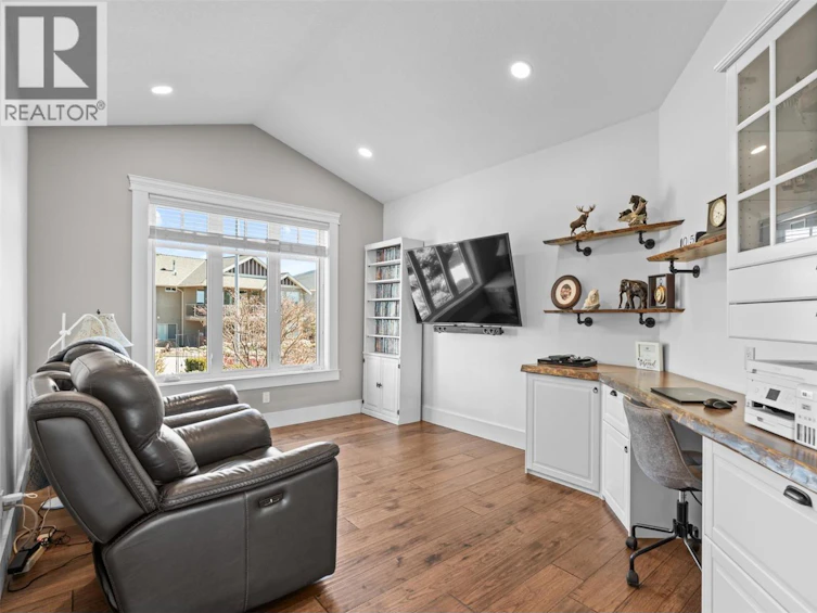 1548 Phoenix Drive, Vernon, BC, V1B 4B3 - 25