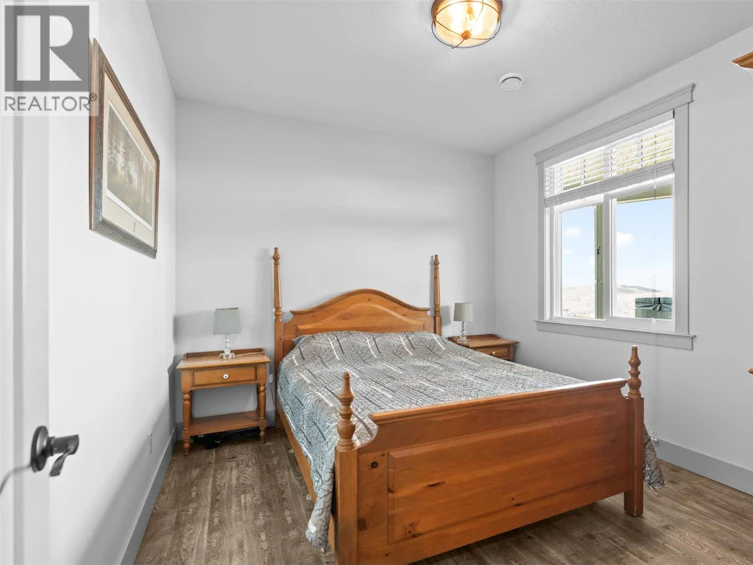 1548 Phoenix Drive, Vernon, BC, V1B 4B3 - 86