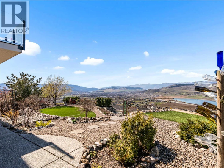1548 Phoenix Drive, Vernon, BC, V1B 4B3 - 71
