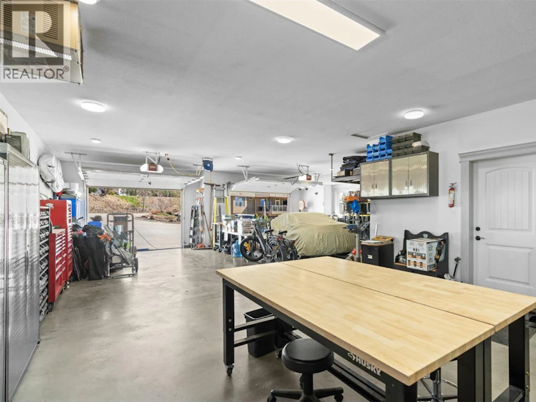 1548 Phoenix Drive, Vernon, BC, V1B 4B3 - 93