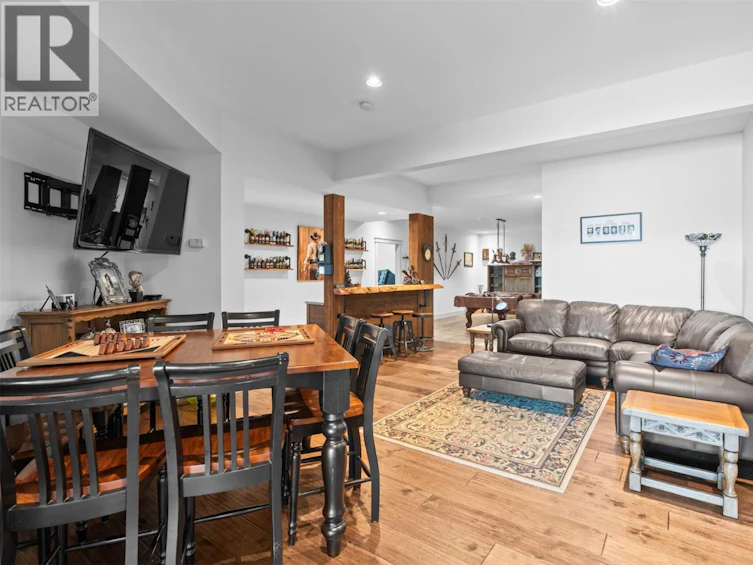 1548 Phoenix Drive, Vernon, BC, V1B 4B3 - 78