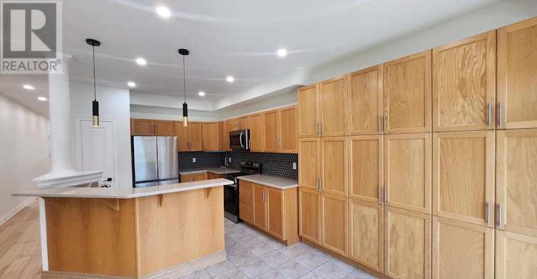 MAIN-51 Waldron Crescent, Richmond Hill, ON, L4E 4A3 - 10