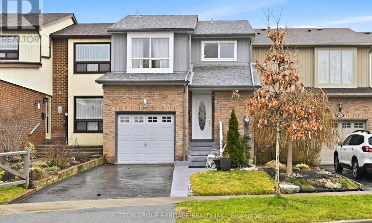1778 Bronte Square